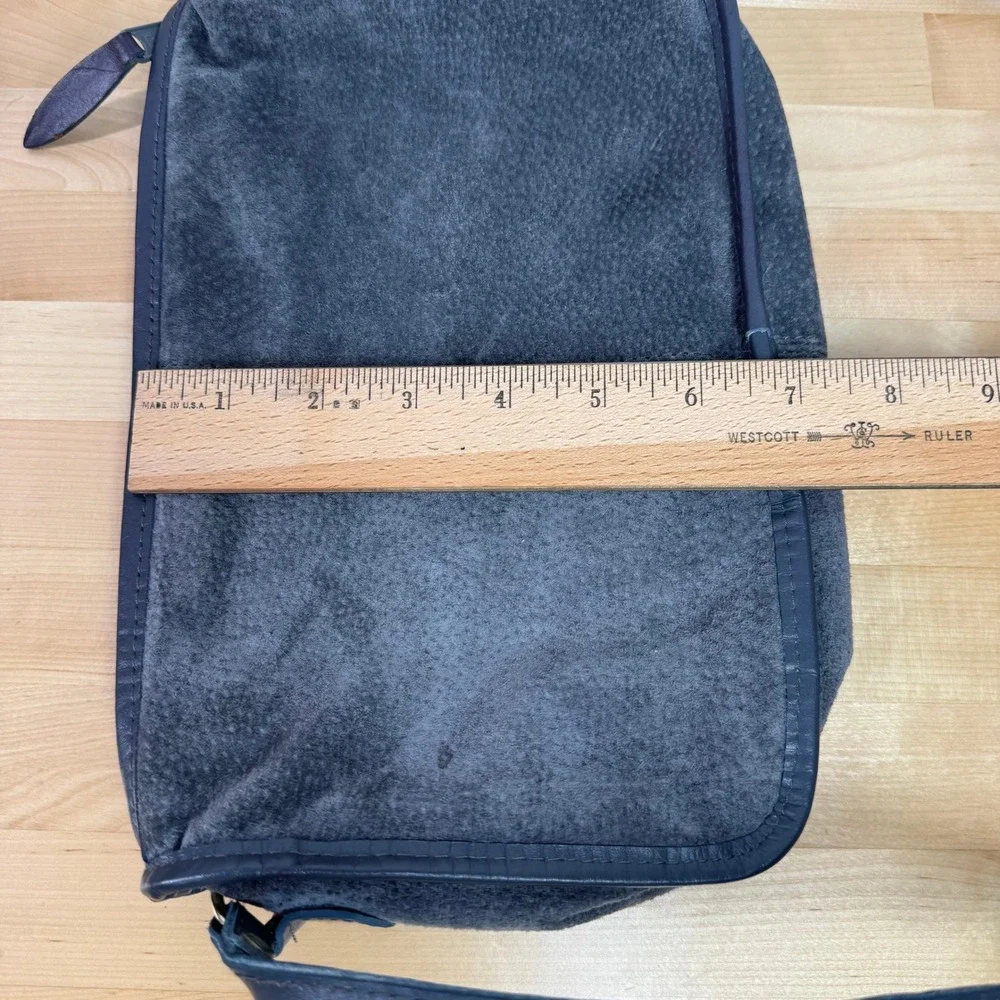 VTG Grey Suede Leather Crossbody Bag Made in Hong‎ Kong Minimalist Rectangular